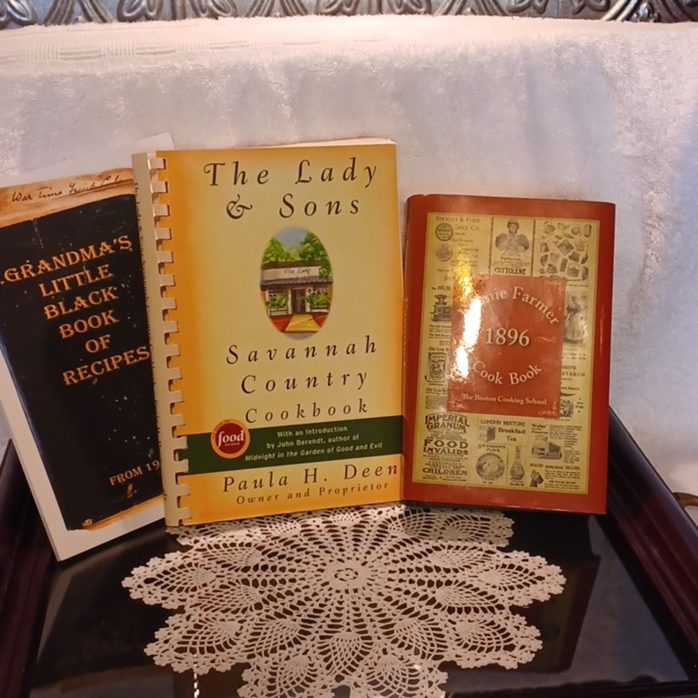 Cook books, Paula Deen, Fannie Farmer, Grandma's little Black book of Recipes